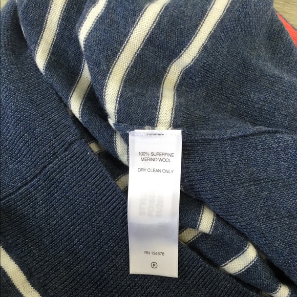 ~ 15$ ~ Vineyard Vines  Crew Sweater - Picture 6 of 6